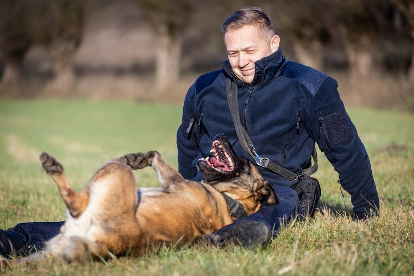 Po 8 latach służby w policji Marysia odchodzi na zasłużoną...