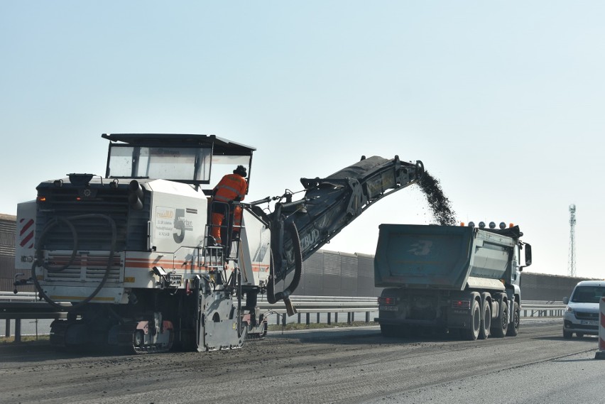 Gigantyczny korek na autostradzie A1 za MOP Knurów. Zerwali...