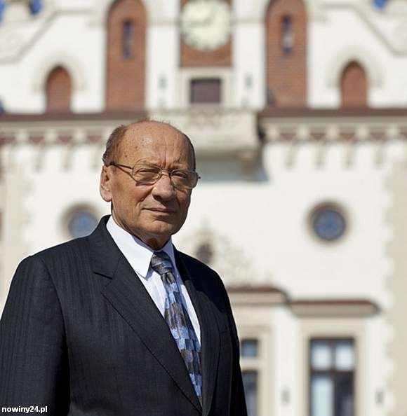 Tadeusz Ferenc, prezydent Rzeszowa będzie zarabiał 12 365 tys. zł brutto miesięcznie.