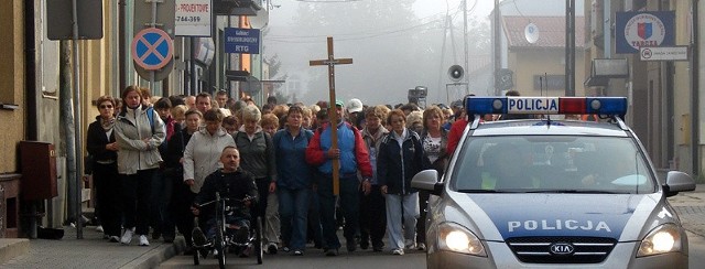 Pątnicy modląc się i śpiewając przeszli 18 km.