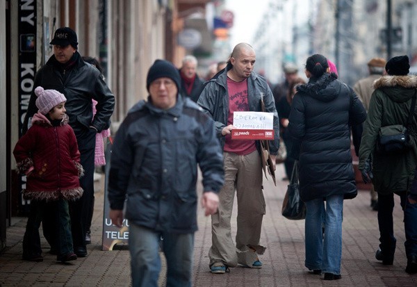 Jak uzbierać kasę na sylwestra? Oto najprostszy sposób!