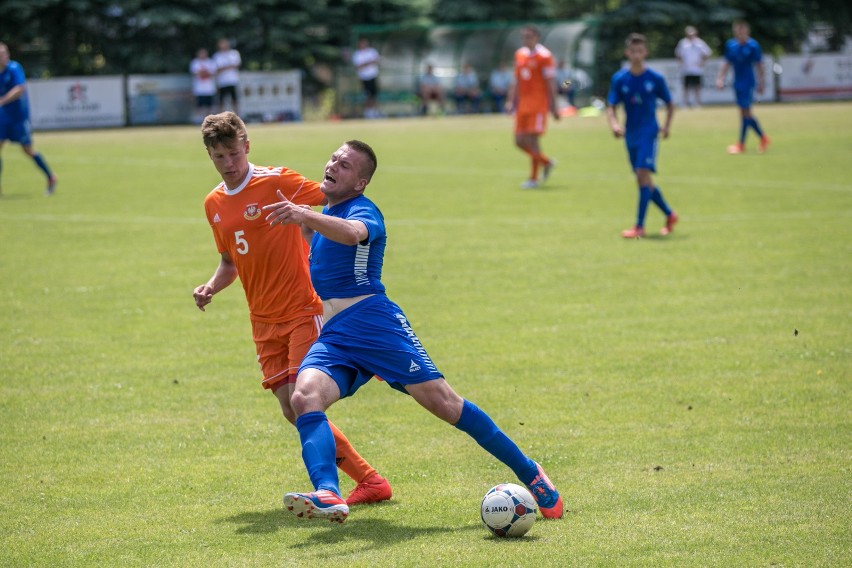 Niepołomice. Mecz Małopolska - Mazowsze (2:0) w UEFA...