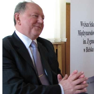 Od 1 maja rektorem WSWMiR w Bielsku został dr Leszek Smolak, wykładowca Akademii Humanistycznej w Pułtusku