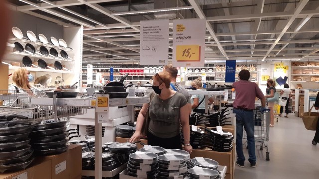 IKEA w Częstochowie na razie nie powstała. Mieszkańcy Częstochowy bardzo chcieliby taki sklep w swoim mieście.Zobacz kolejne zdjęcia. Przesuwaj zdjęcia w prawo - naciśnij strzałkę lub przycisk NASTĘPNE