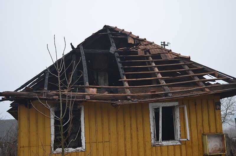 Dwaj mężczyźni zginęli w pożarze domu w Nakle [ZDJĘCIA]