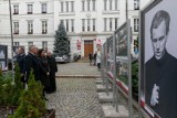 W Bydgoszczy otwarto wystawę poświęconą błogosławionemu księdzu Jerzemu Popiełuszce [zdjęcia]