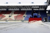 Stadion Wisły żegna się ze śniegiem (zdjęcia)