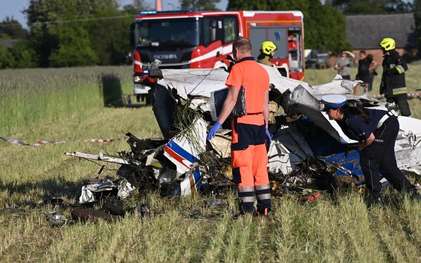 Zobacz kolejne zdjęcia. Przesuwaj zdjęcia w prawo - naciśnij...