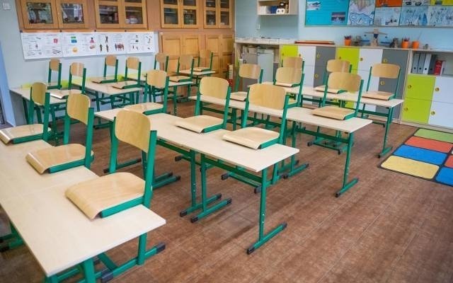 Zakupy inwestycyjne szkół i placówek oświatowych za 1,9 mln...