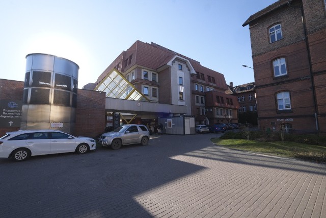 12 lutego w sobotę w Szpitalu Ginekologiczno-Położniczym przy ul. Polnej w Poznaniu urodziły się czworaczki.