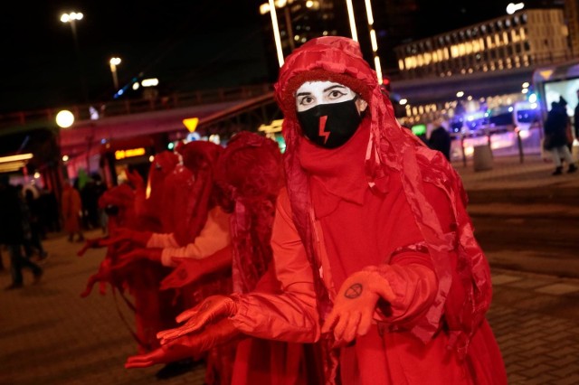 08.03.2021 warszawa dzien kobiet bez kompromisow - ogolnopolski strajk kobiet n/z fot. adam jankowski / polska press