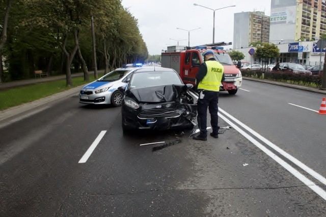 W piątek około godziny 15. doszło do kolizji na ulicy Szczecińskiej w Słupsku. Zderzyły się dwa samochody osobowe. Uczestniczka stłuczki trafiła do szpitala na badania. Droga była częściowo zablokowana.