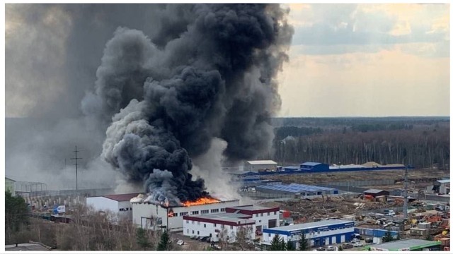 Pod Moskwą doszło do pożaru magazynu. Niektóre źródła mówią o wybuchu.