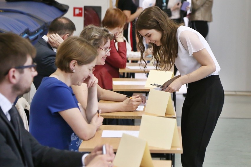 Matura 2018. Lalka na maturze z polskiego. Pytanie o tęsknotę 