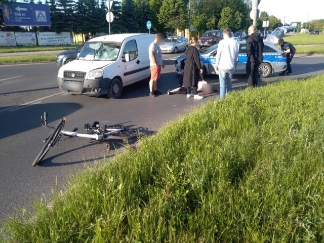 Która to już rowerzystka potrącona na przejeździe rowerowym na rondzie Czadcy?