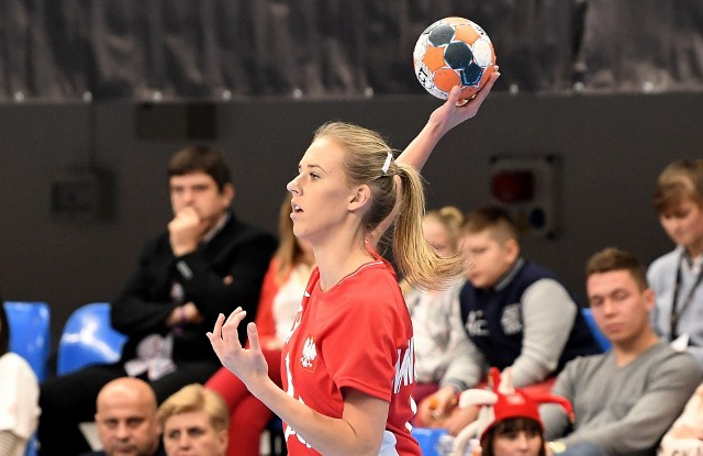 Magda Więckowska z Suzuki Korony Handball Kielce zagrała czwarty raz w reprezentacji Polski seniorek i zdobyła czwartego gola.