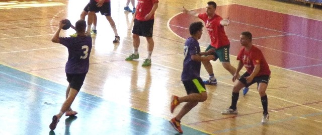 Dla Nikodema Śledzia grali też w Busku w sobotę  szczypiorniści Juvenii Rzeszów i Handball Gang.