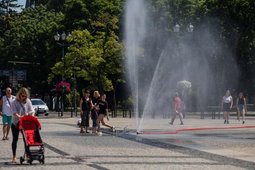 Spytaliśmy białostoczan, czy lubią upały. Większość z nich...