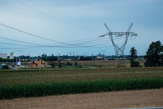 Enea i Energa zapowiedziały kolejne przerwy w dostawie prądu w regionie.