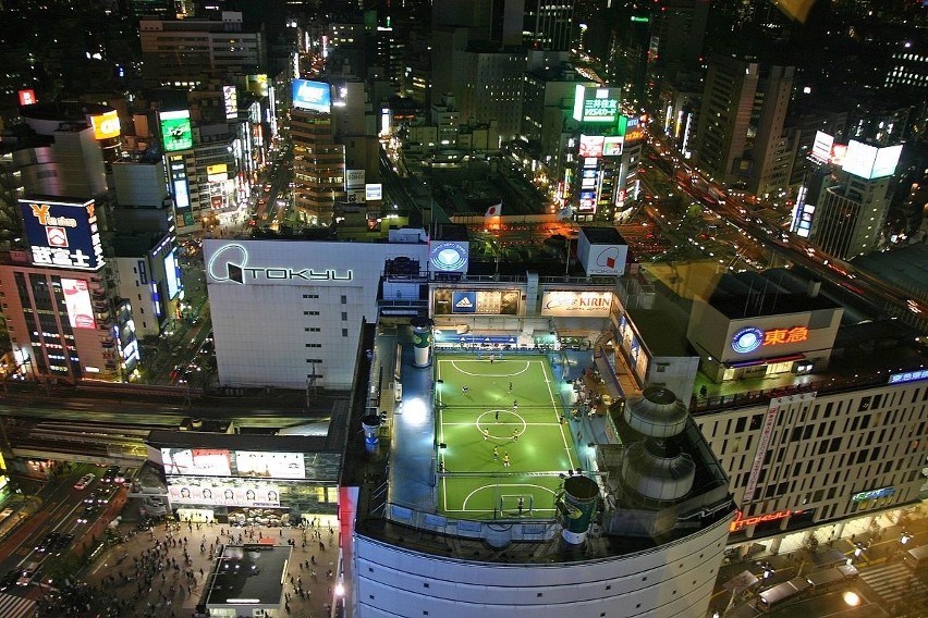 Tokijska Shibuya to niezwykle zatłoczona dzielnica, dlatego...