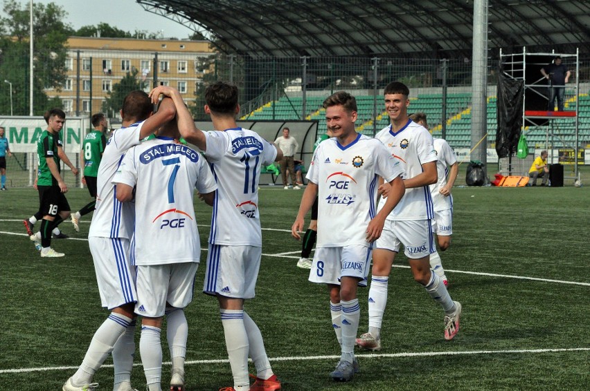 4 liga podkarpacka. Stal II Mielec rozgromiła rezerwy Stali Stalowa Wola 6:1! [RELACJA, ZDJĘCIA]