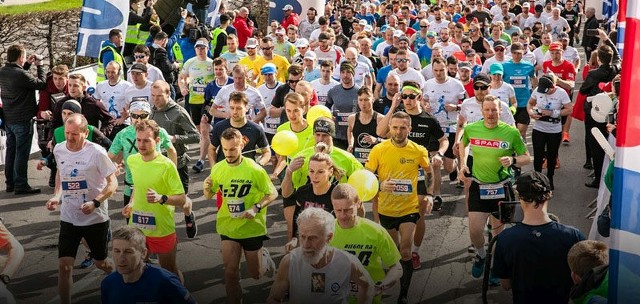 Na starcie Półmaratonu Rzeszowskiego stanęło dobrze ponad 2000 osób