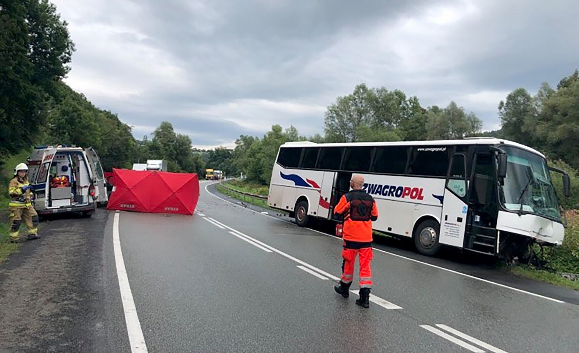 Witowice Górne. Śmiertelny wypadek na DK 75. Autobus