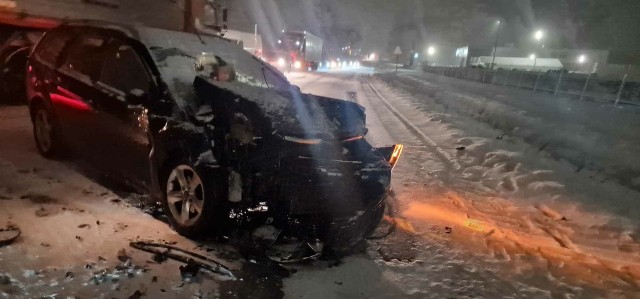 Na drogach w całym regionie panują bardzo trudne warunki do jazdy.