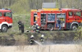 Małkinia Górna. Pożar traw. Kolejny. Tym razem przy moście kolejowym w Małkini Górnej. 25.04.2020. Zdjęcia i wideo