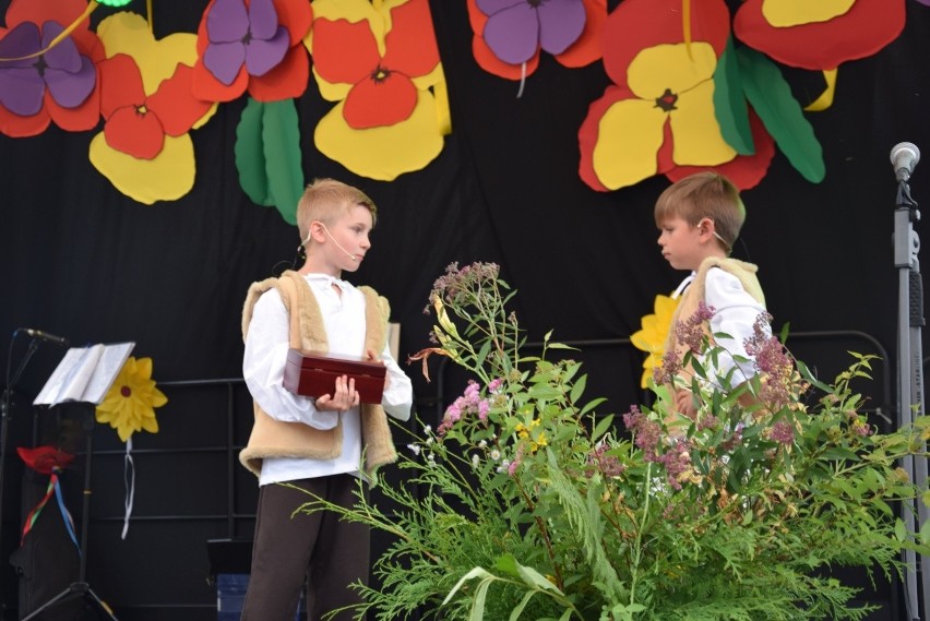 Festiwal Godki 2018. Znamy wyniki konkursów na najlepszych gawędziarzy, tancerzy, śpiewaków [NOWE ZDJĘCIA]