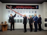 W sandomierskiej komendzie Państwowej Straży Pożarnej odsłonięto tablicę pamięci. Zobacz zdjęcia  