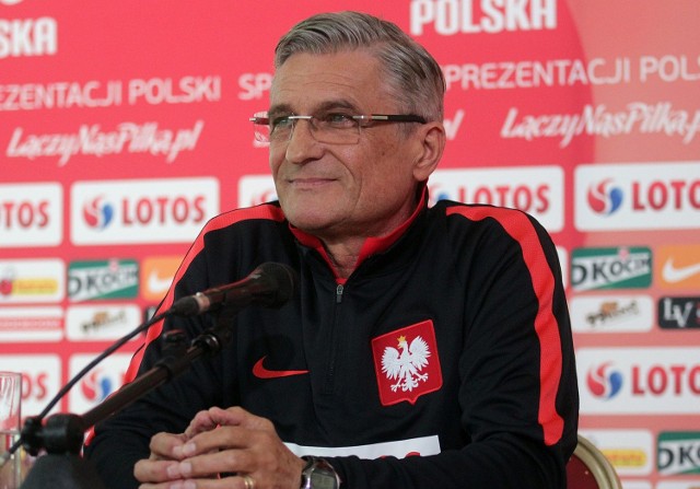 Adam Nawałka pozwolił piłkarzom rozpocząć przygotowania do Euro w towarzystwie najbliższych.