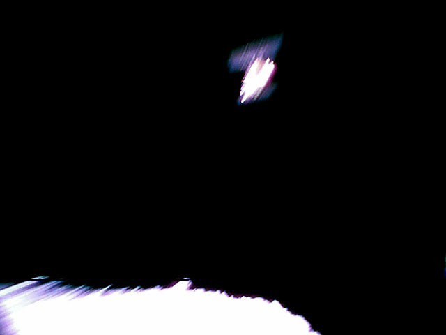Zdjęcie wykonane zaraz po oddzieleniu się sondy Hayabusa-2...