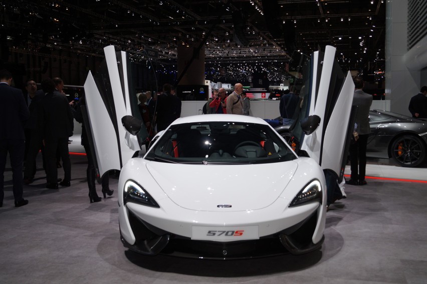 McLaren 570S...