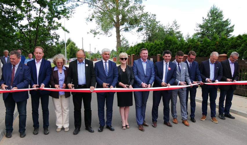 Otwarcie drogi powiatowej w Sielachowskich w gminie Wasilków