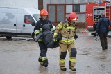 Strażacy opanowali wyciek amoniaku w przetwórni [galeria]