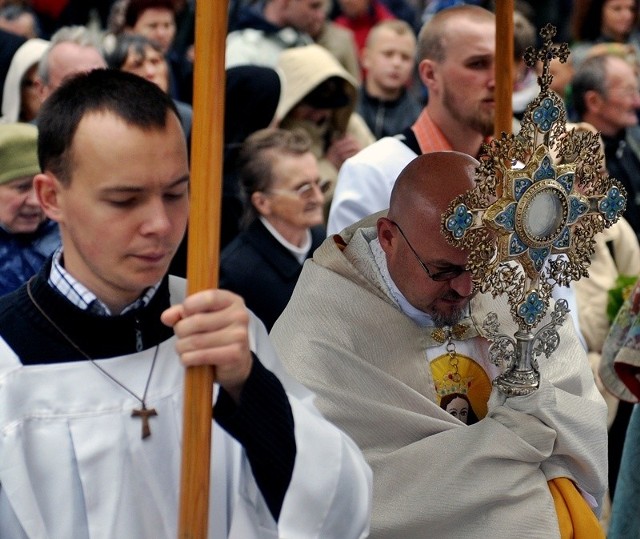 Wniebowzięcie Matki Bożej w Kalwarii PacławskiejProcesja eucharystyczna z figurą Matki Bożej "Słuchającej" na zakończenie nabożeństw odpustowych.
