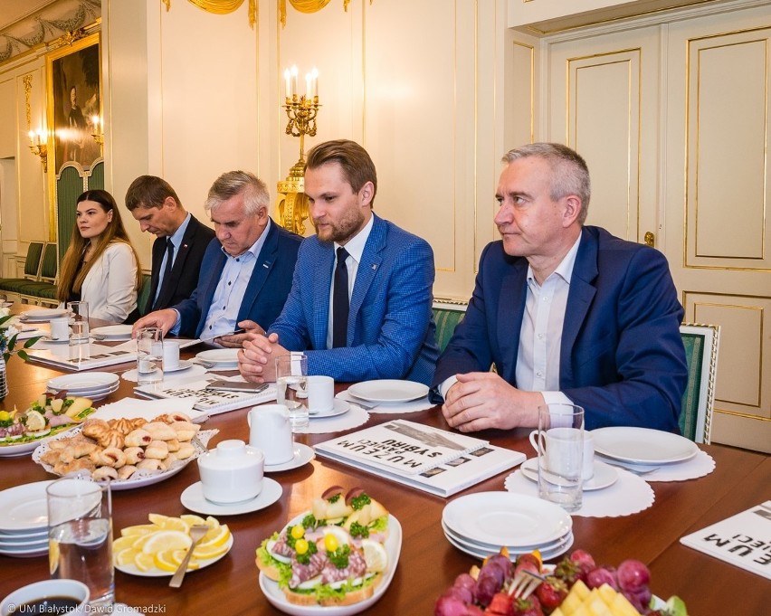 W spotkaniu udział wzięli posłowie: Robert Tyszkiewicz (PO),...