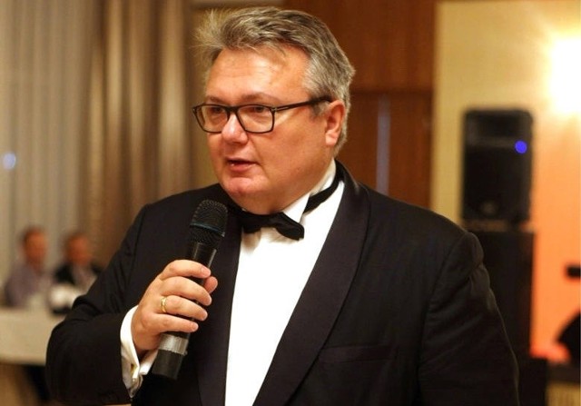 Rafał Holanowski, dziś oskarżony, na balu PCK w Hotelu Haston we Wrocławiu w 2015 roku