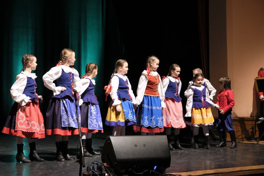 "Młody Toruń" nowe stroje zaprezentował podczas koncertu w...