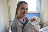 Zuzanna Lipińska z Lechowa to mama pierwszego dziecka w Polsce w Nowym Roku 2024. Kobieta jest bardzo szczęśliwa