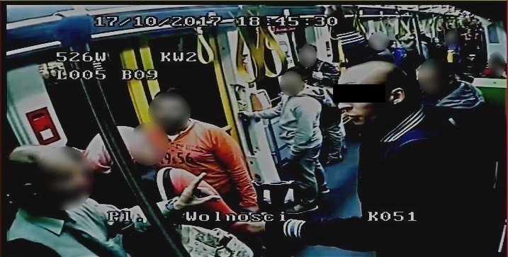Poznań: Sprawca rasistowskiego ataku w tramwaju uciekł z kraju?