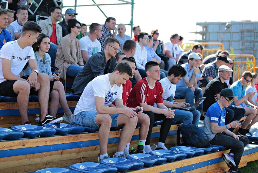 Centralna Liga Juniorów: wierni kibice Wisły Kraków na hitowym meczu z Legią Warszawa [ZDJĘCIA]