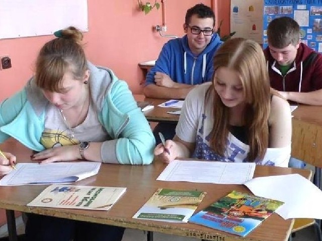 Pióra w ruch! Tak uczniowie z Cudzynowic walczyli o indeks Szkoły Głównej Gospodarstwa Wiejskiego.