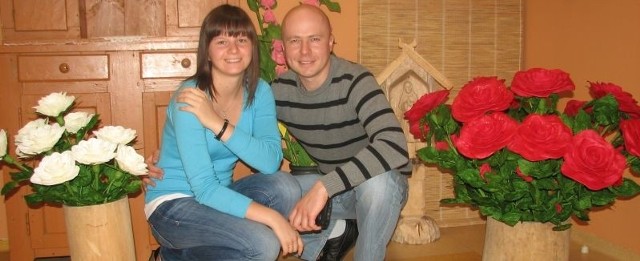 Katarzyna Sobiech pochodzi z Kadzidła. A jej przyszły mąż - Karol Symonowicz - jest rodowitym warszawianinem.