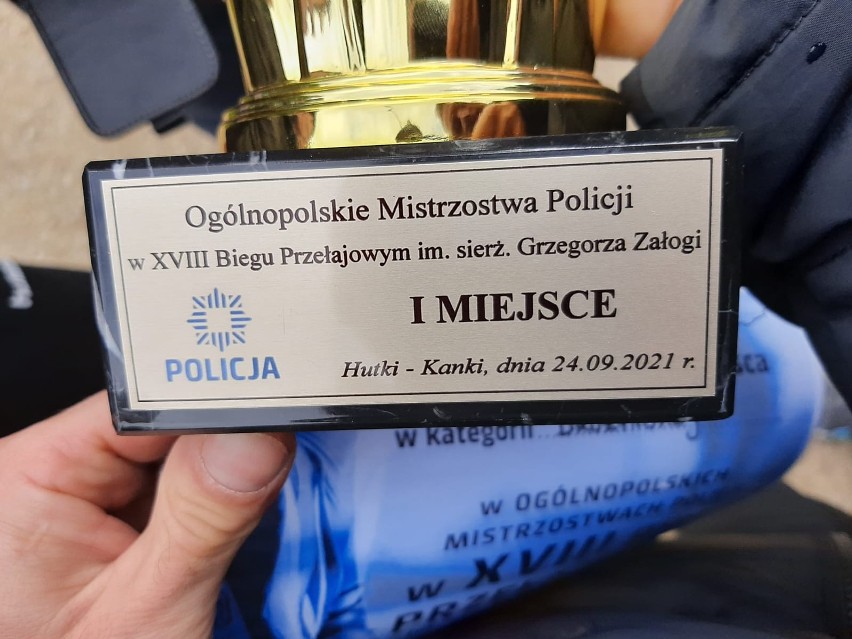 Nasi policjanci na podium na Ogólnopolskich Mistrzostwach Policji w XVIII Biegu Przełajowym [ZDJĘCIA]