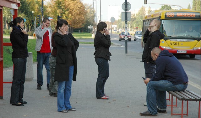 Według operatorów, gdy nowe przepisy wejdą w życie możliwości dodzwonienia się z komórki jeszcze się pogorszą.  