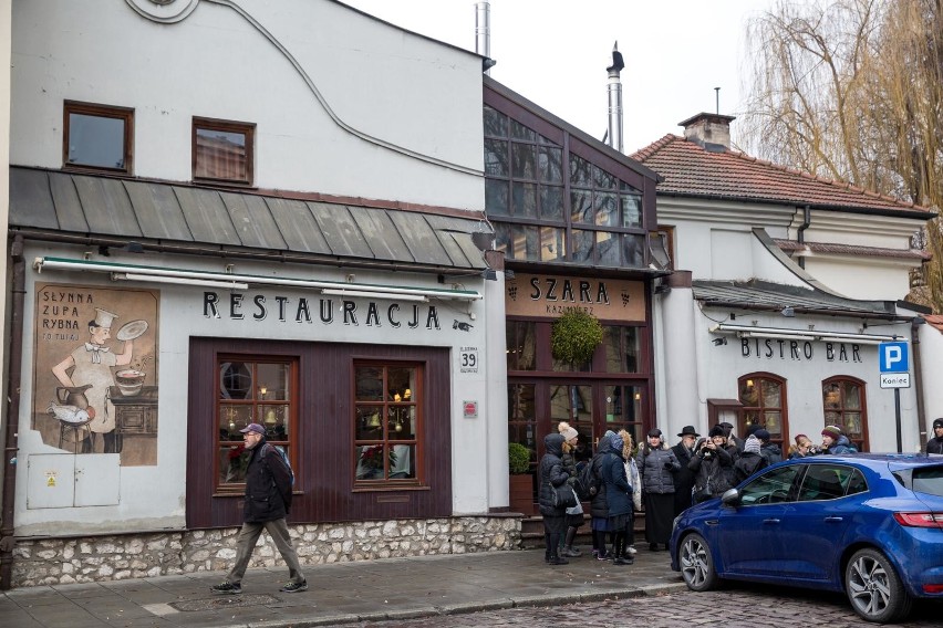 szara kazimierz – szeroka 39
dwa symbole sztućców