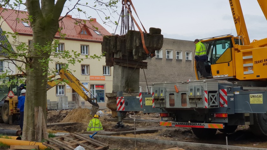 Przenosiny pomnika Stefana Żeromskiego.