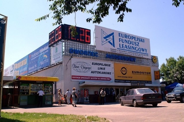 Dworzec PKS w Poznaniu przez wielu mieszkańców uważany jest za najbrzydsze miejsce w mieście. Tak wyglądał na przestrzeni ostatnich lat.